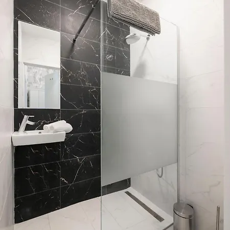 Apartamento Deluxe Grand W/ 5 Bedrms