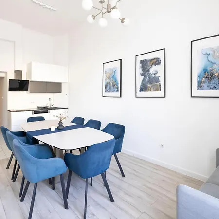 Apartamento Deluxe Grand W/ 5 Bedrms *